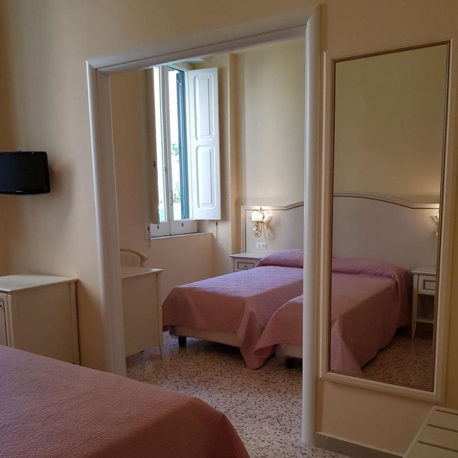Albergo Santa Teresa Torre del Greco Eksteriør bilde